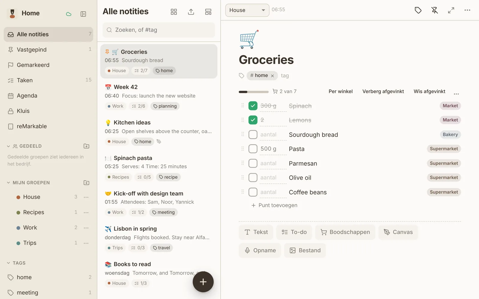 Inkt on a Mac: groups in the sidebar, a list of notes and a shopping list sorted by store